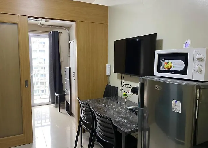 Shell C10 Shorwalk To Mall Of Near Airport *